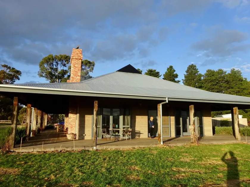 The Verandah at Clunes - Image 1