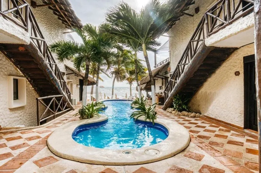 Hotel Mimi Del Mar - Image 1