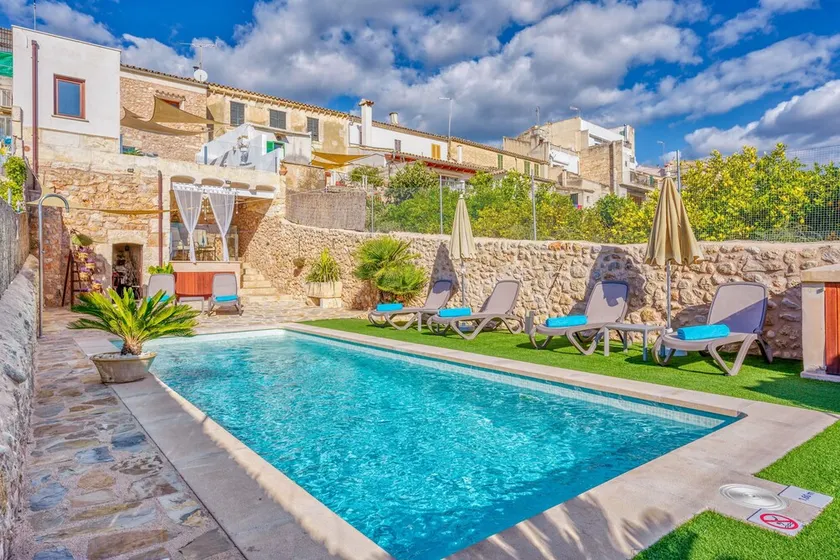 Casa del Sol con vista mare, Wi-Fi, piscina, balcone, terrazza e parcheggio in strada - Image 1