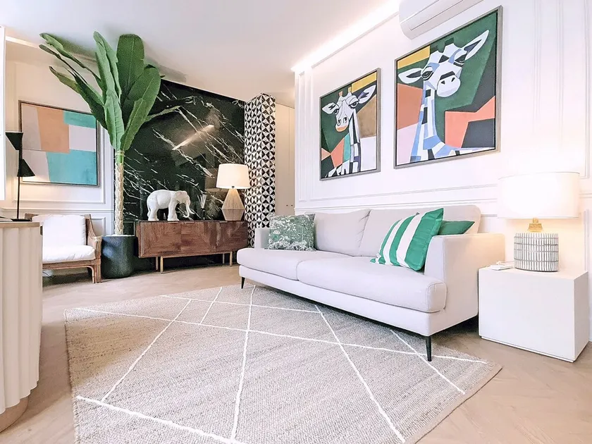 Stunning Apartment & Amazing Location - Image 1
