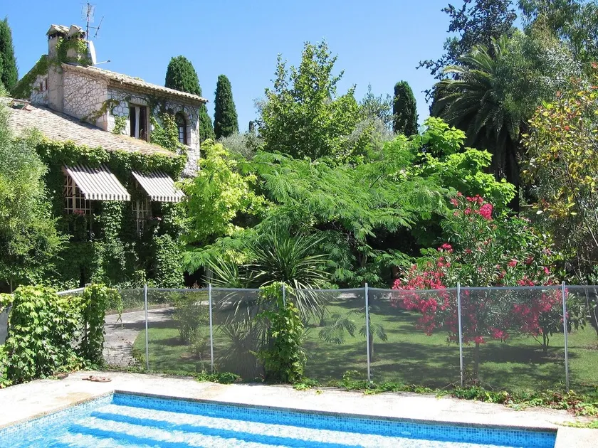 Lovely Old Stone Bastide With Private Pool, Short Drive To Beach - Image 1