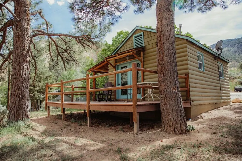 C-106) Paiute Pines Cabin - Image 1