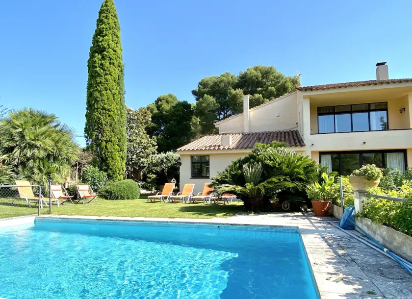 Large house with private pool and garden n Begur for 12 guests - Image 1