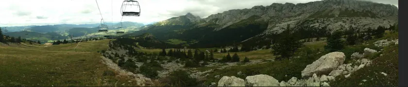 Au Pied des Pistes et Randonnées. Très Belle vue sur la Montagne et la Vallée - Image 1