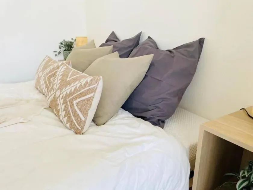 Spacious 1bed in City Center - Image 1