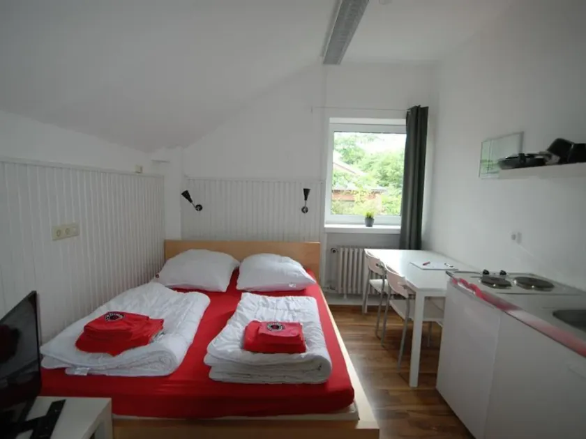 Doppelzimmer Klein mit Küchenzeile - Flensbed Hostel & Boardinghouse - Image 1