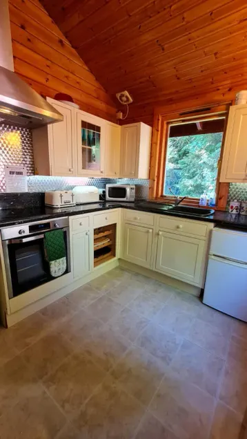 Secluded 3Bed Lodge With Hot Tub North Yorkshire - Image 1