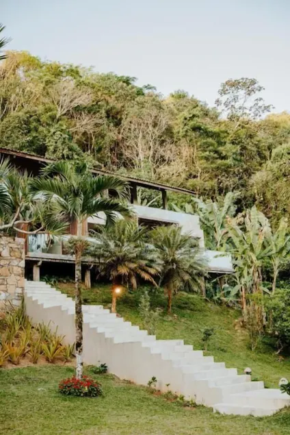 Eagle Boutique Hotel - Image 1