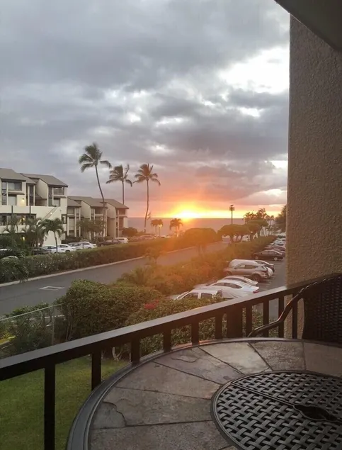 Kamaole Sands 9-211 SUPERBE Vue, 1 niveau, 2 balcons, comme neuf<br>Belle - Image 1