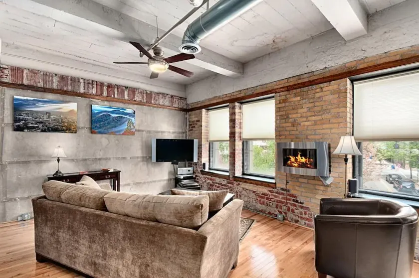 Colby Loft | Downtown Asheville Loft in Historic S&W Building - Image 1