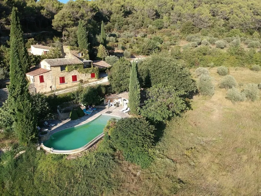 Mas with swimming pool and pool house - Image 1