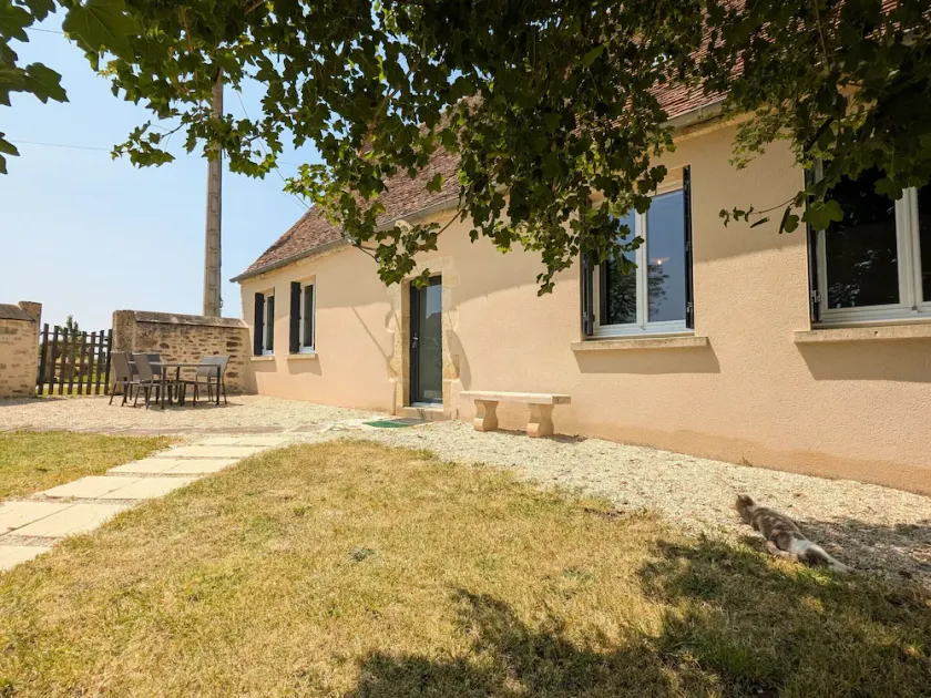 Charmante maison avec jardin, proche de George Sand, circuit auto, hippodrome, plans d'eau et nature. - Image 1