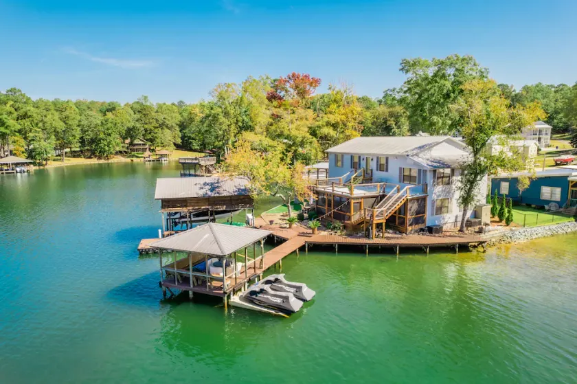 Large Lake House-Big Water Views -Sparkling Water Views out of every window! - Image 1