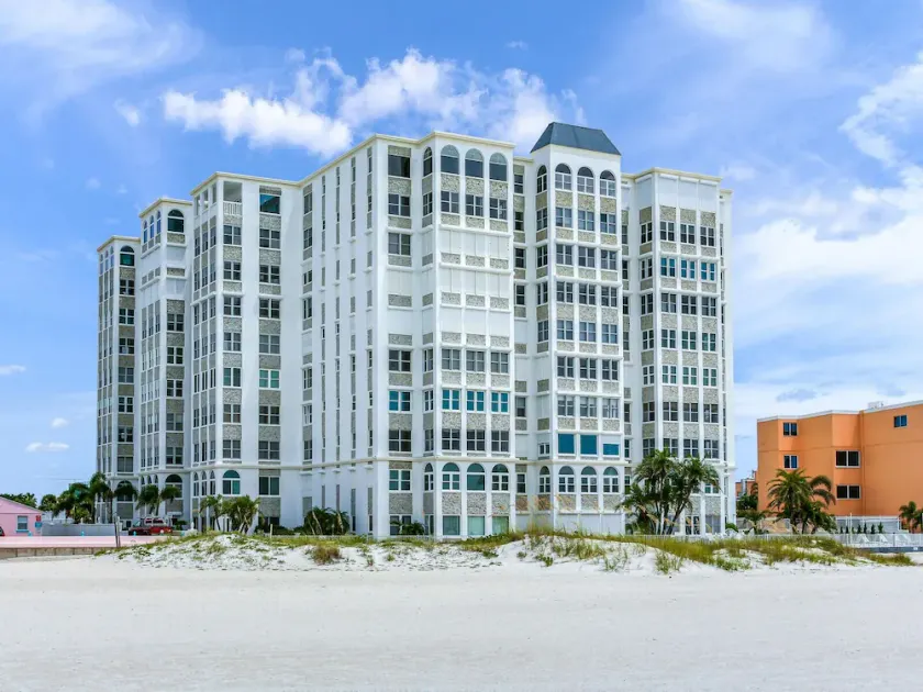 Beachfront Penthouse Condo - Image 1