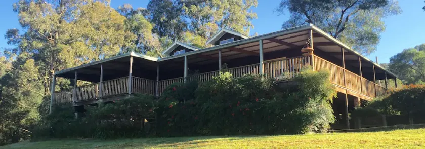 Country escape with all the comforts of home. - Image 1