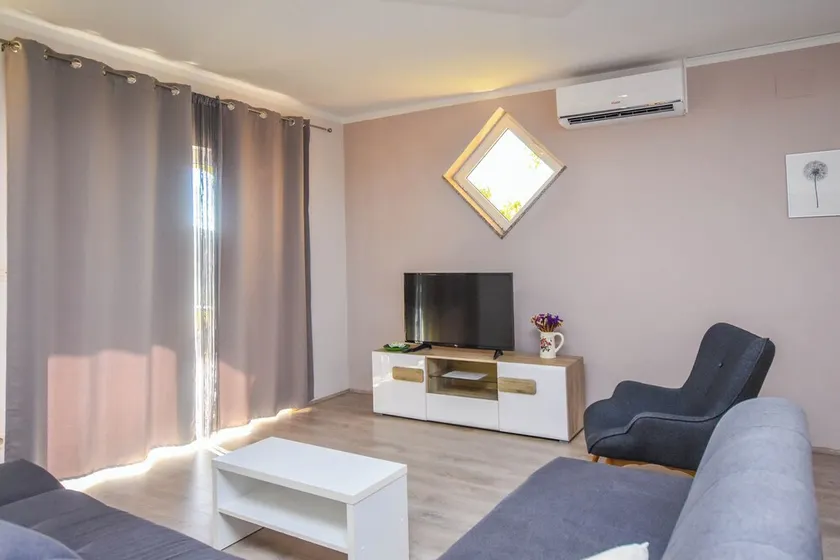 Apartments Svarog - Image 1