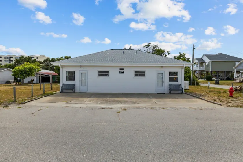 HOT DEAL! CAN'T STAY A WEEK, 3 NITE'S COZY COTTAGE! SHORT WALK TO BEACH! - Image 1