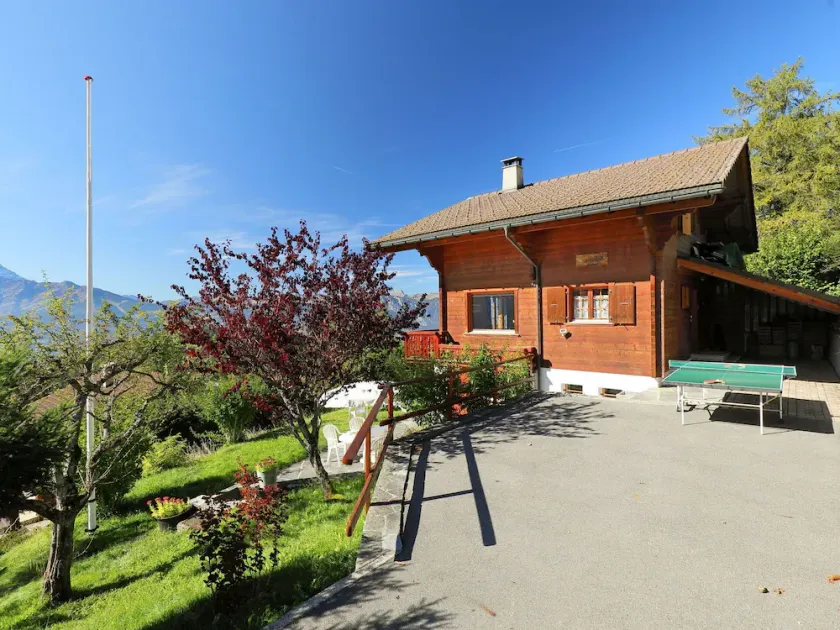 Vacation Home i Arveyes med 4 sovrum som kan rymma 8 - Image 1