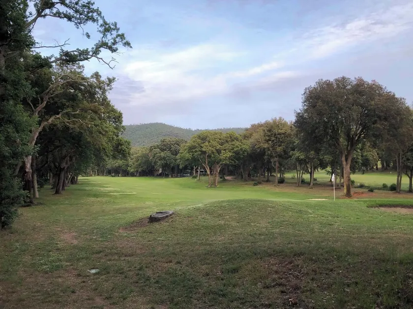 Appartamento in Complesso Residenziale Affacciato sul Campo da Golf Punta Ala - Image 1