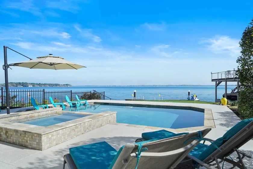 Luxushaus am See mit spektakulärem Pool und Spa !!!  Neu renoviert!!! - Image 1