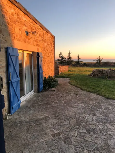 South-facing house with sea view, facing the ocean between Audierne and Pointe du raz - Image 1