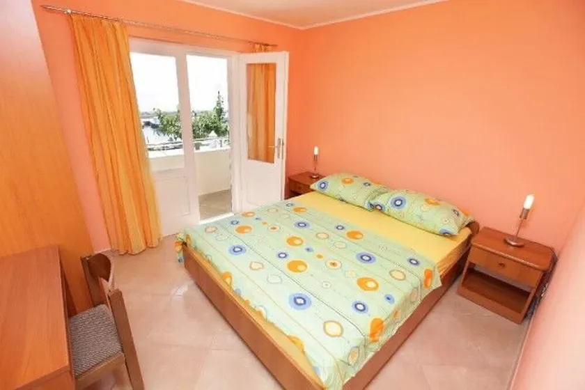 Apartments Tonci - Image 1
