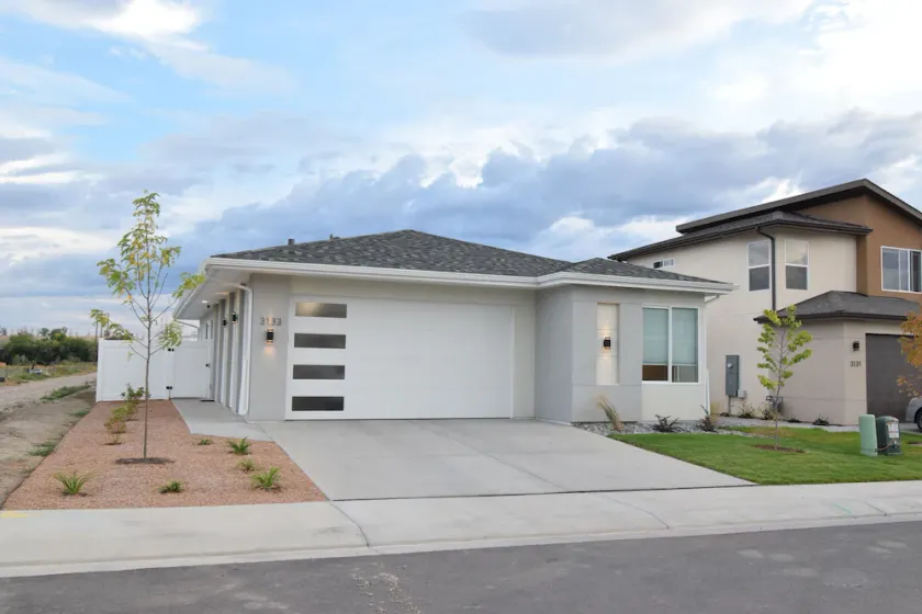 Colorado Riverwalk Resort! Centrally located-direct access to Riverfront Trail - Image 1