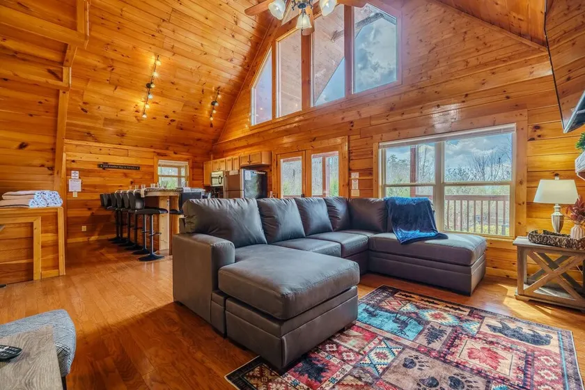 February Specials 3br-hot Tub-pet Friendly - Image 1