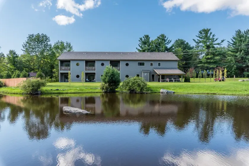 Suite 2 - Quiet and private accommodations in a country setting. - Image 1