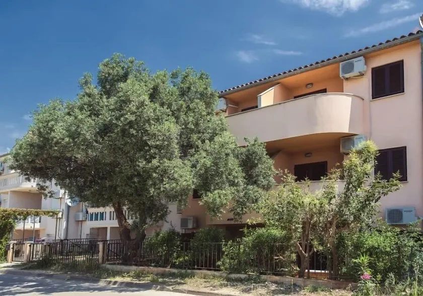 Only 100 meters to the beach with air conditioning and WiFi - Image 1