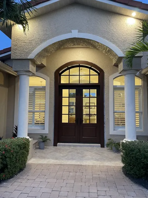 Longboat Key home on the canal and a 5 minute walk to the beach - Image 1