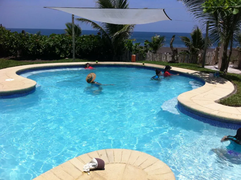 A family/friendly place to Rest and Enjoy  the Sun in Monterrico Beach - Image 1