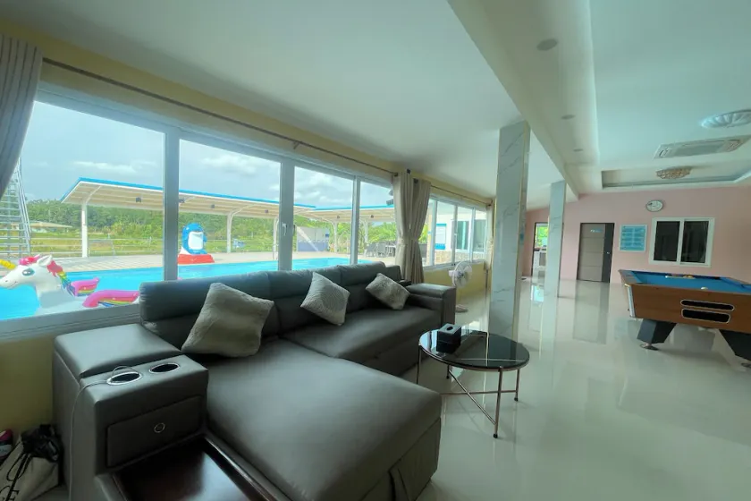 Nueng Pool Villa - Image 1