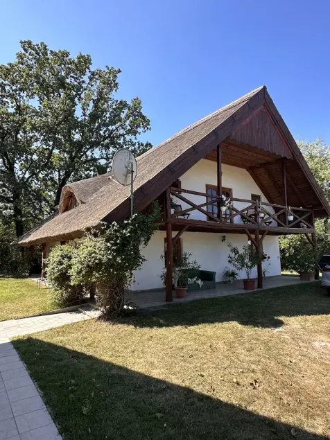 Beautiful Hungarian Retreat suitable for Families - Image 1