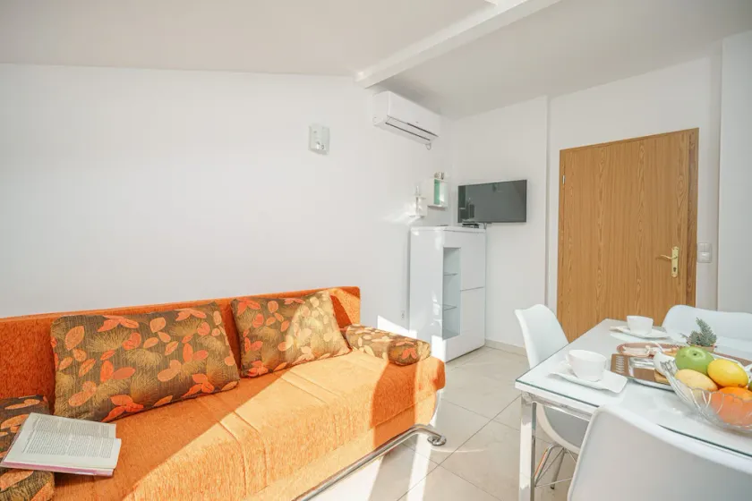 Apartments Tamaris (83051-A5) - Vodice - Image 1