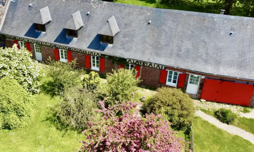 RED COTTAGE 4* & BILIARD 5mn  from Sea - Image 1
