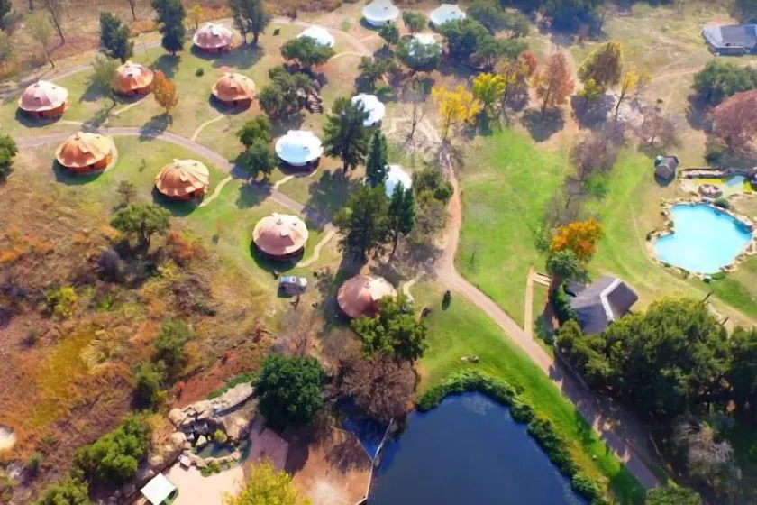 Shonalanga Valley Resort - Image 1