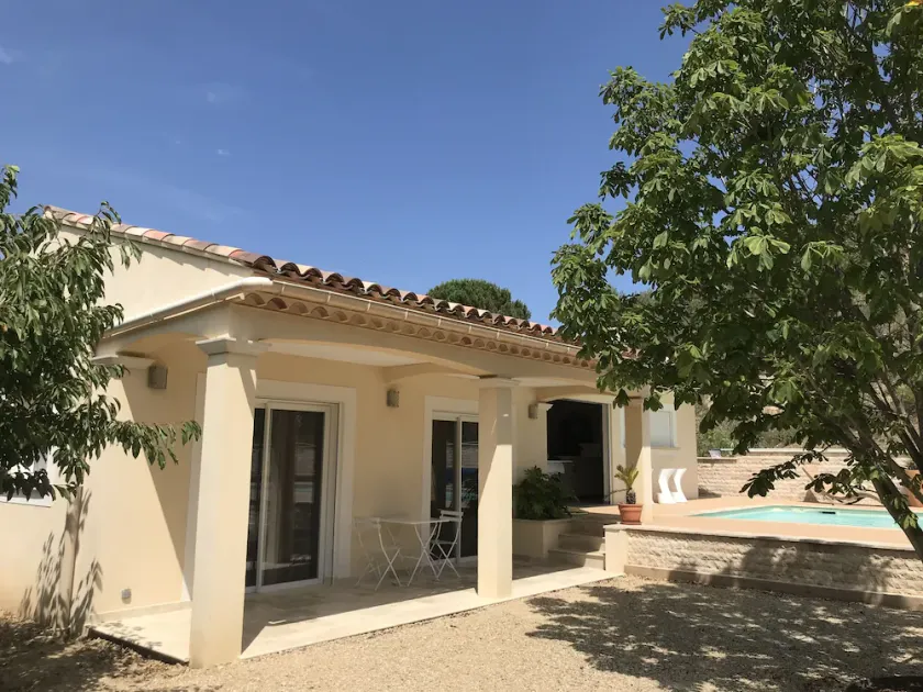 House with pool for 2 people in Valensole - Image 1