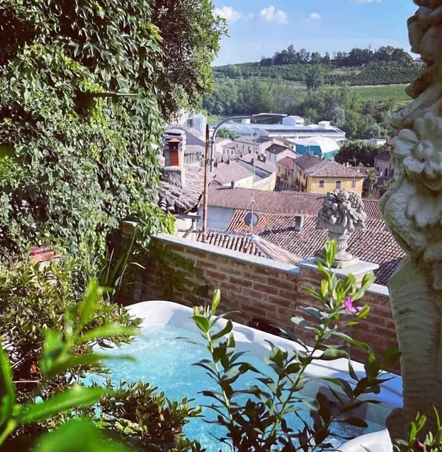  \"Secret Garden with a View\" at Ai Leoni Ruggenti! - Image 1