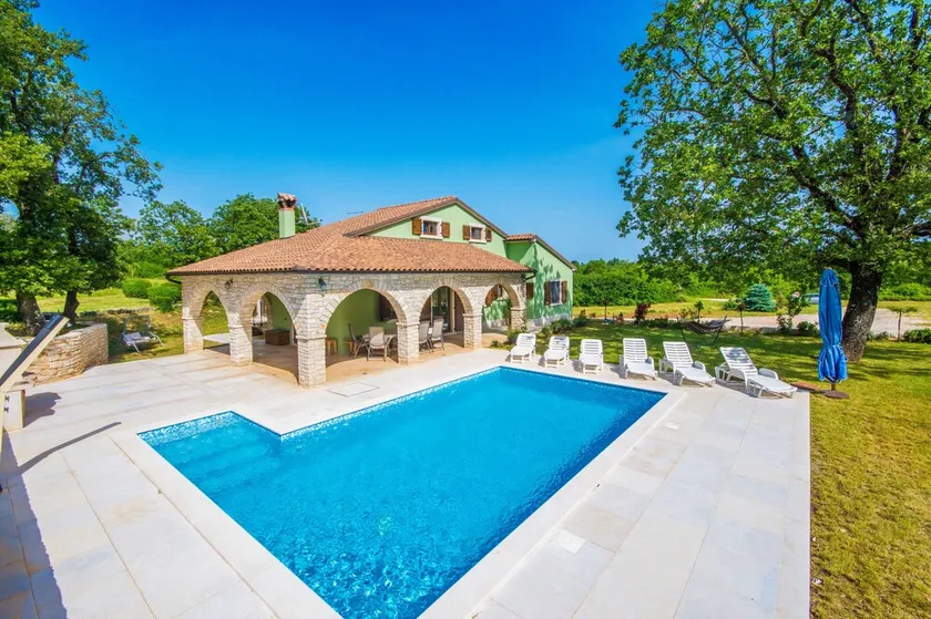 Spacious, luxurious, warm and beautiful. Pet Friendly! - Image 1