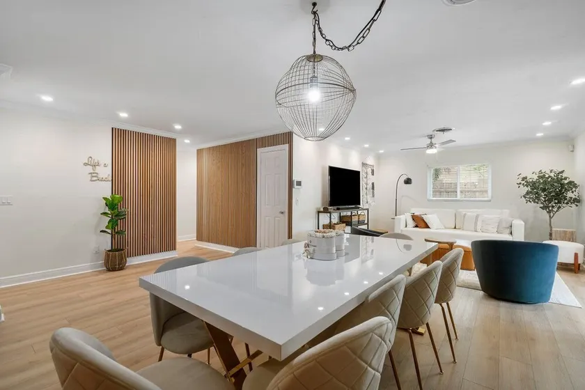 Chic Coastal - Heated Pool at Request, Near PGA & Everything! - Image 1