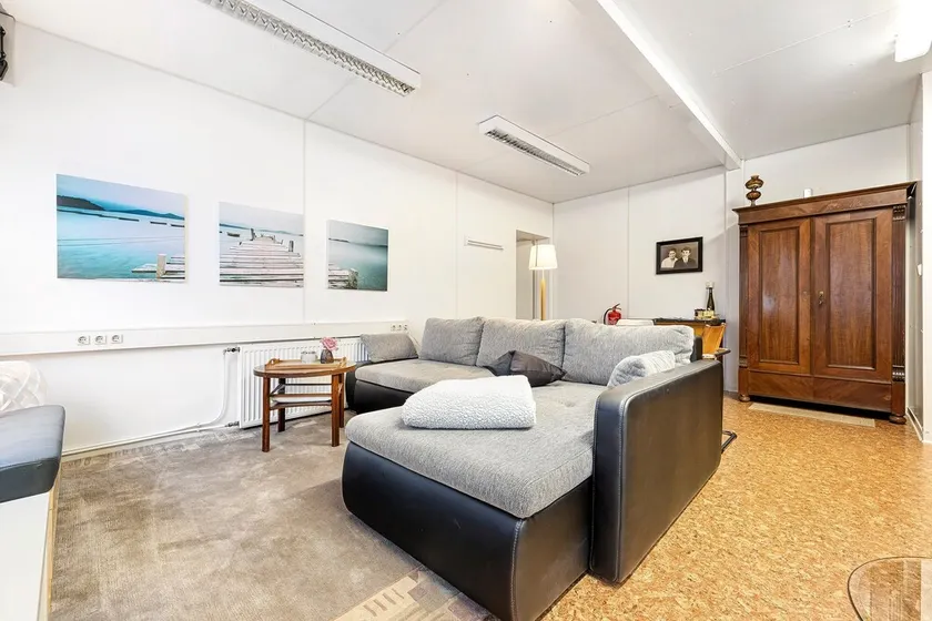 Casa vacanze 'Wohncontainer Derdak' con terrazza privata, Wi-Fi e aria condizionata - Image 1