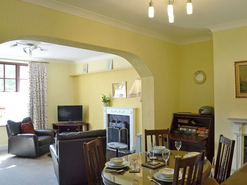 1 bedroom accommodation in Bunbury - Image 1