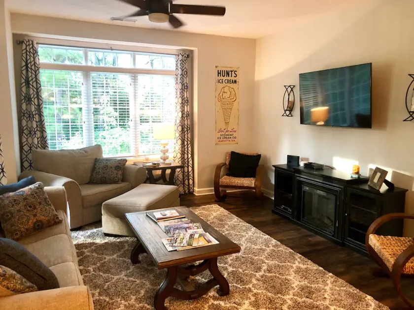 Reynolds Villa- Golf/Couples Retreat - Image 1