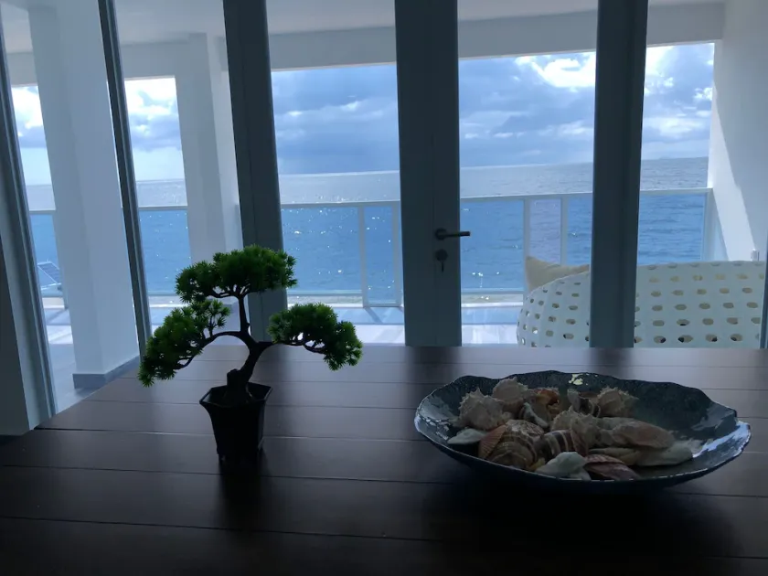 Enjoy spectacular sunsets from your private 4 apartment villa, sleeps 14, WiFi - Image 1