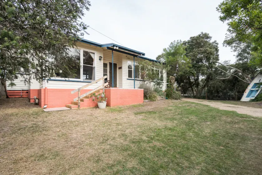 Waitemata Holiday House 150m to Tyrone Foreshore - Image 1