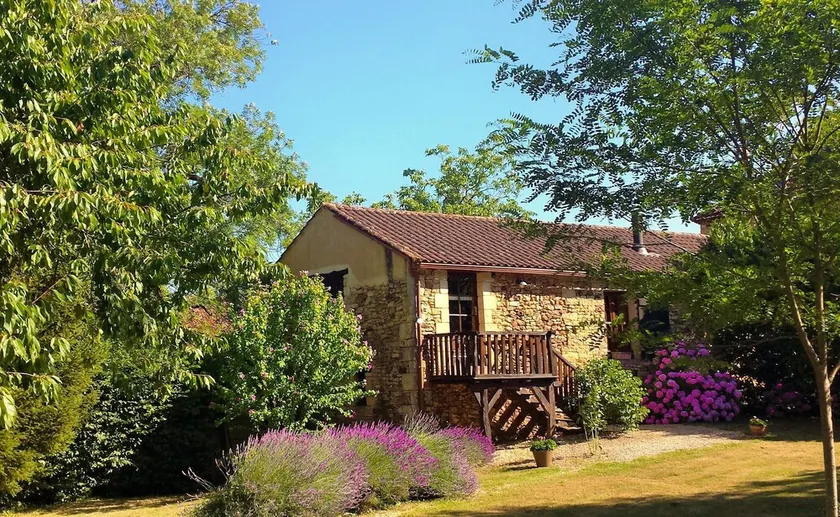 French Holiday rental in the Périgord. XVIII th Century stone farmhouse. - Image 1