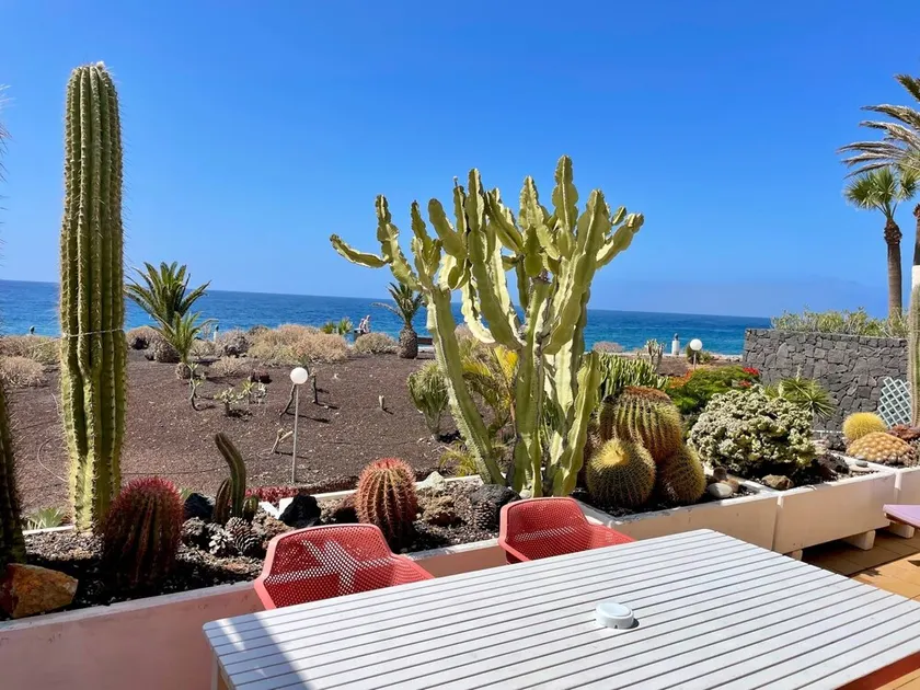 121 Seafront, heated pools, golf - Image 1