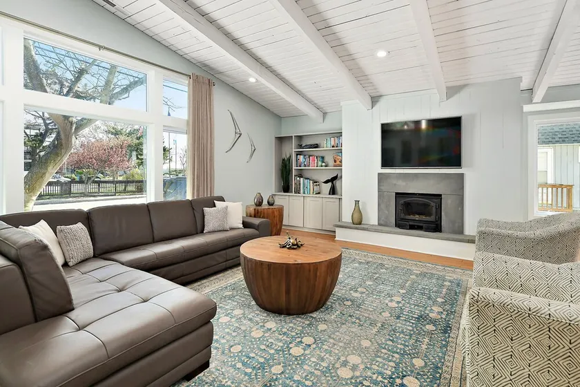 Absolutely Stunning 5 BR 5 BA Canal Front Home - You'll Never Want to Leave! - Image 1