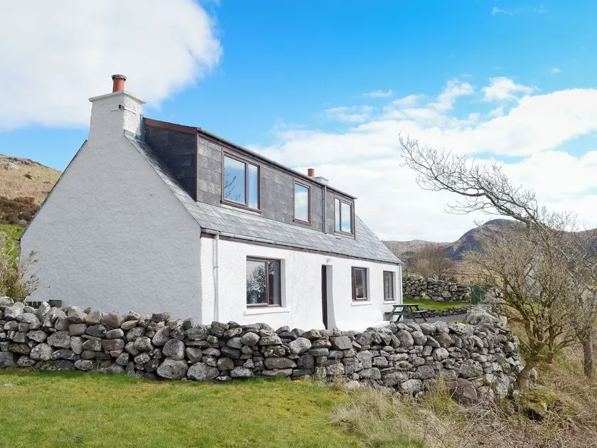 2 bedroom accommodation in Gairloch, Wester Ross - Image 1